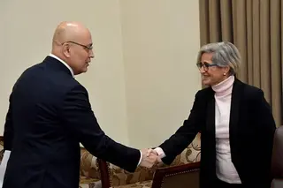 Foreign Ministry hosts talks with Italian Ambassador to Afghanistan