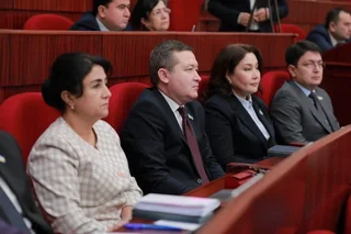 Deputatlar qalbakilashtirish va raqamli yorliqlardan himoya qilish to‘g‘risidagi qonun loyihasini ma’qulladi