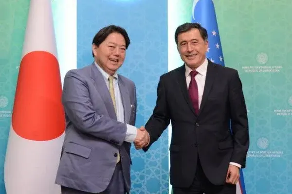 Vladimir Norov meets with the Minister of Foreign Affairs of Japan