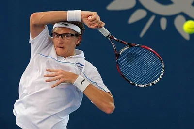 Denis Istomin loses to Robredo in Metz