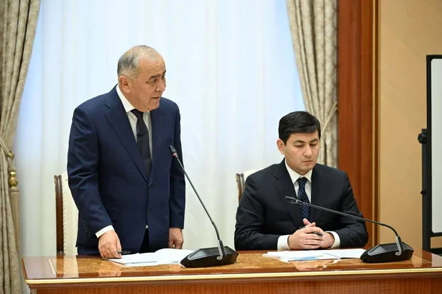 President of Uzbekistan Reviews Plans to Improve the Efficiency of Uzbekneftegaz