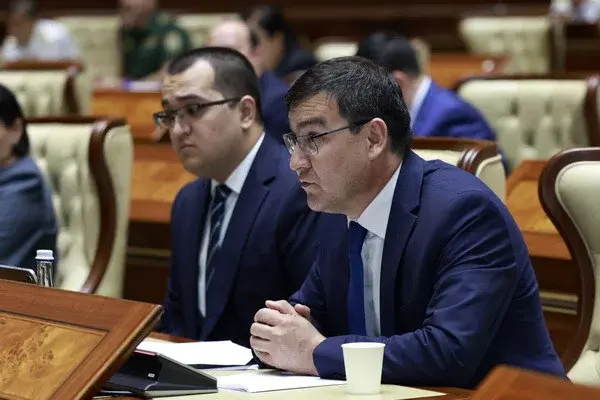 Law on further improving the public administration system in urban planning discussed