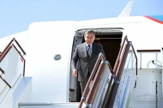 Шавкат Мирзиёев Остона шаҳрига келди