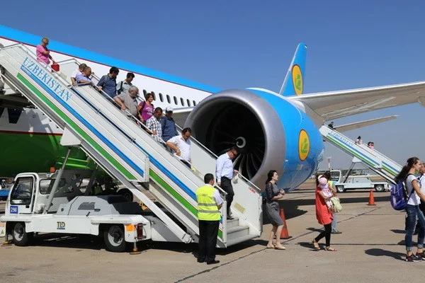 Uzbekistan Airways introduces 25% discounts on tickets for older passengers