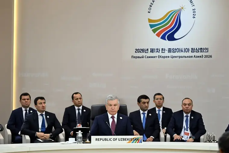 Мирзиёев предложил пять направлений сотрудничества с Кореей