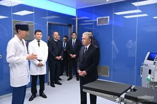 President holds meeting to further reform healthcare system of Uzbekistan