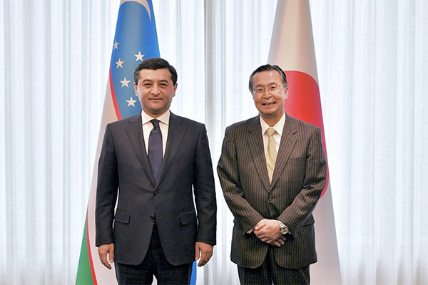 ウズベキスタン外務大臣が日本の経済界と交渉中